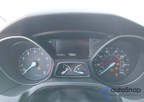 2016 Ford Focus Se z USA, uszkodzony, nr VIN 1FADP3F21GL286169